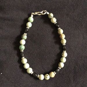 Bead bracelet